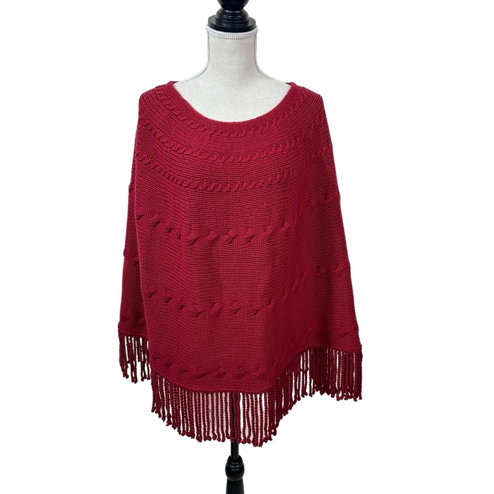 Lands End Red Cable Knit Wool Sweater Poncho Cape S/M Fringe Western Outdoor